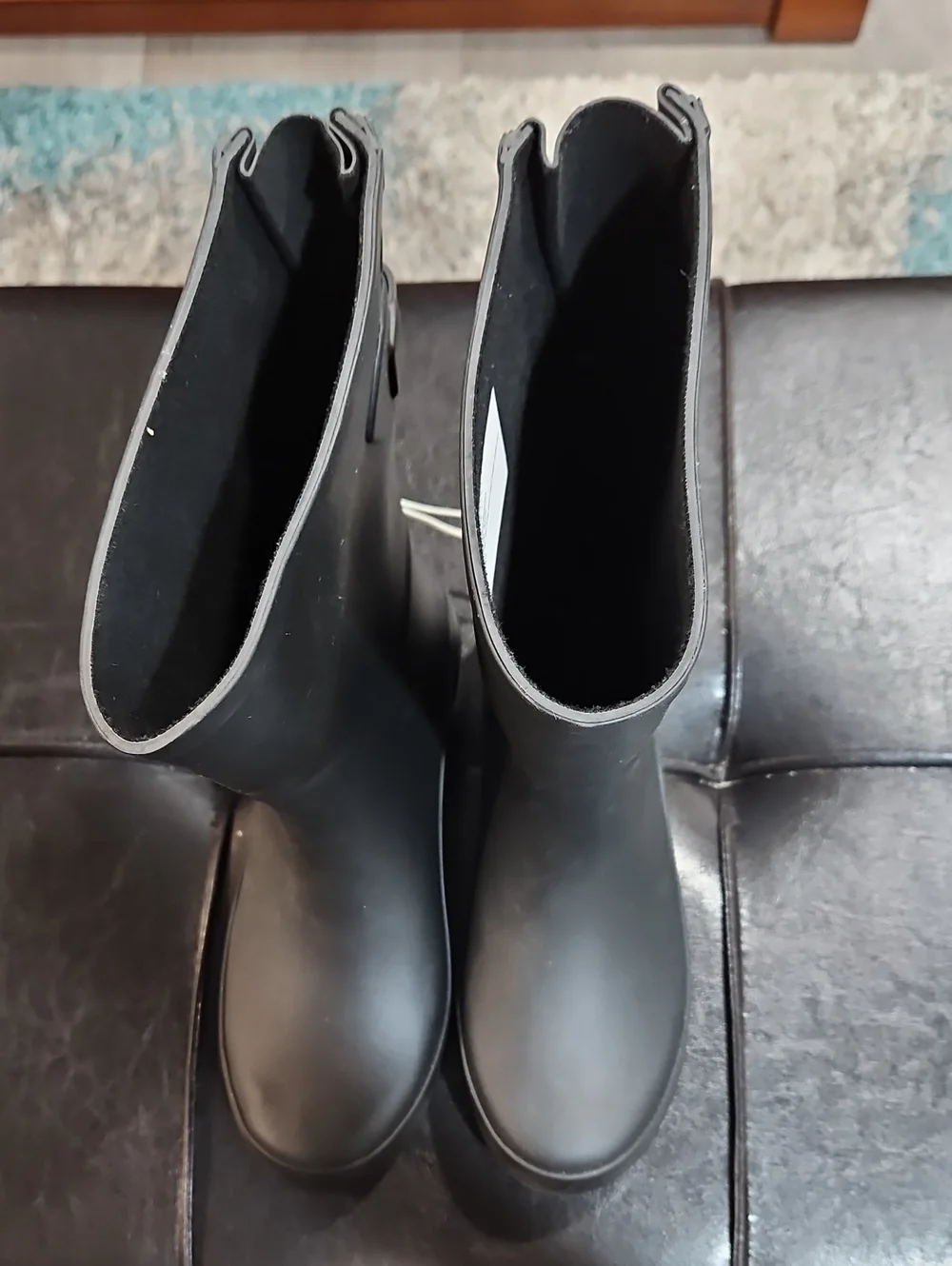 Tall Black Women's Rain Boots Size 6